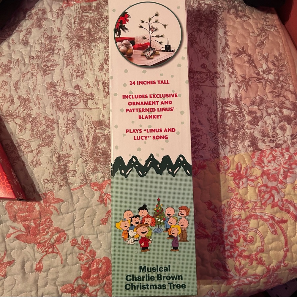 NIB Musical Charlie Brown Christmas Tree 24" - Plays Linus & Lucy